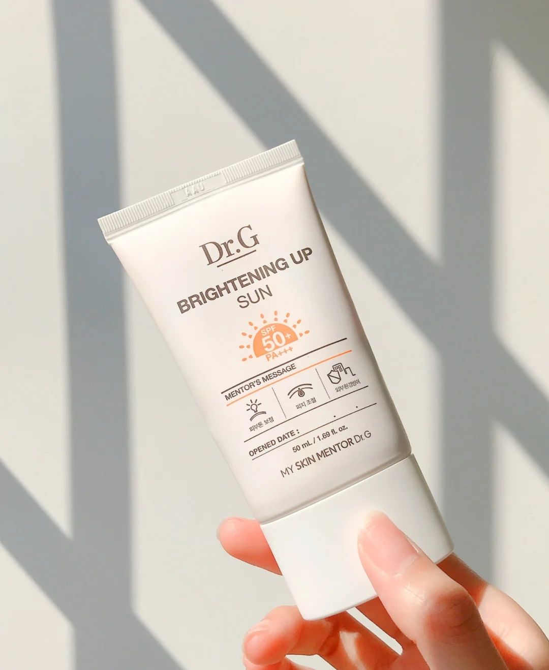 薇诺娜防晒用大瓶还是小瓶,热门防晒实测哪一款更适合你必看