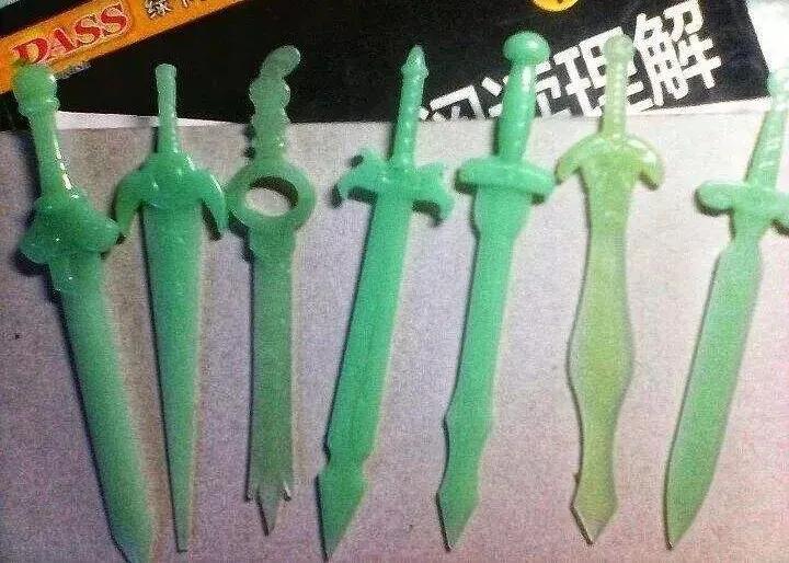 童年被冤枉偷钱,小时候赚的钱其实被妈妈全花光了