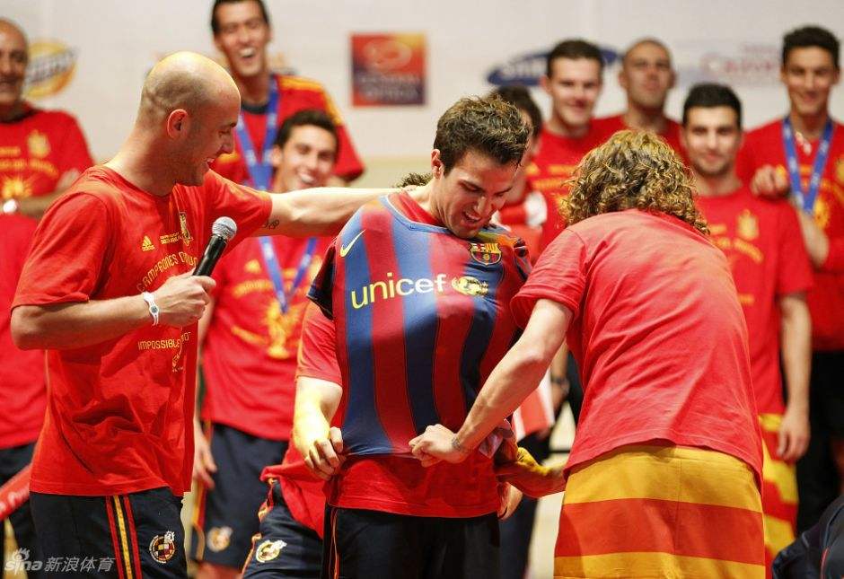 陨落！从不败夺冠到接近降级，阿森纳不准备请他出山？