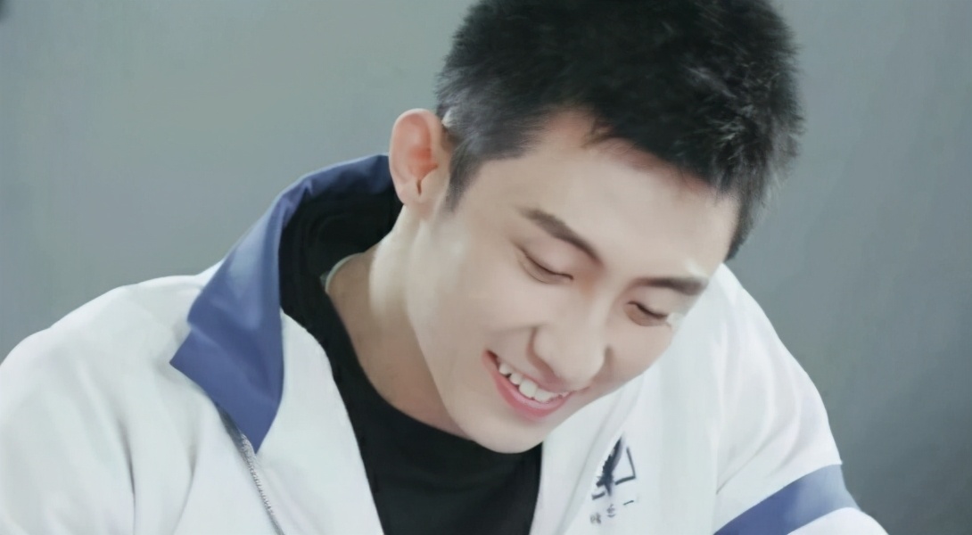 猫咪生病了要花很多钱应该治么,养了一只病猫