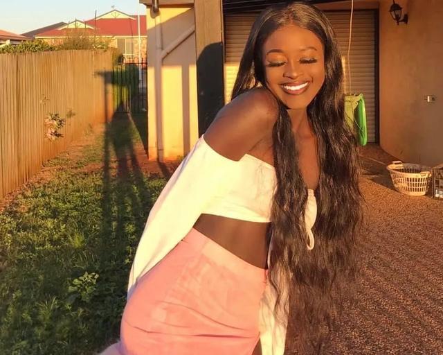 充满自信的“黑珍珠”女孩,翘臀酥胸爆红网络,却被网友骂到崩溃