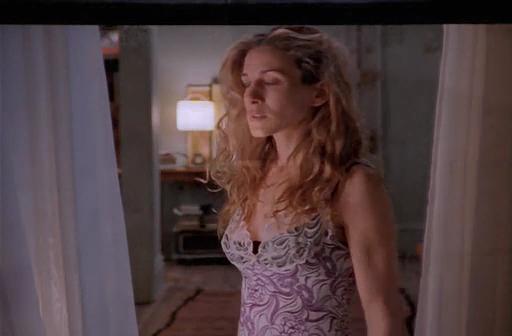 《欲望都市》里的Prada和几套西装，穿衣搭配