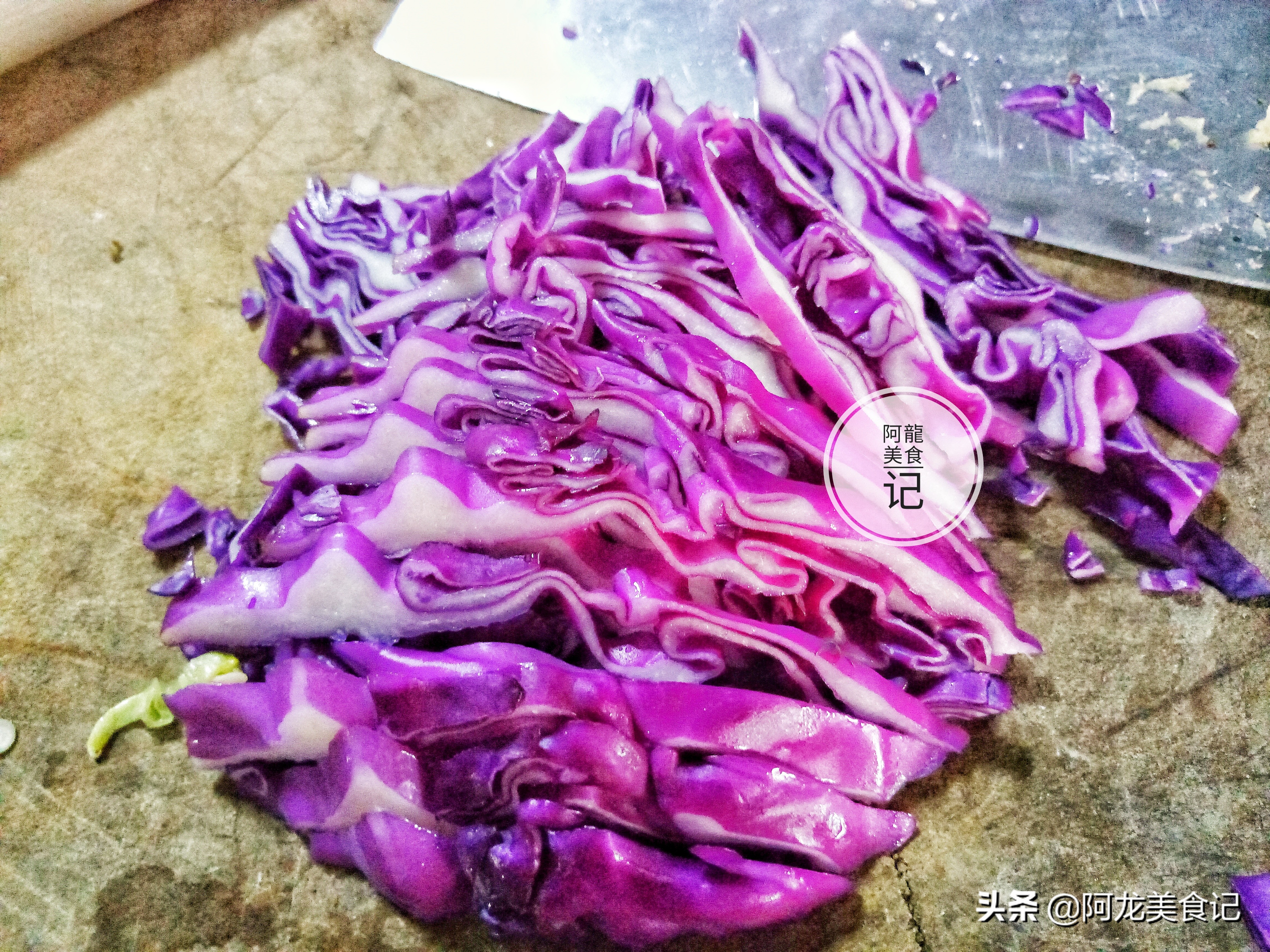 紫甘蓝的正宗做法大全,紫甘蓝的家常做法简单又好吃