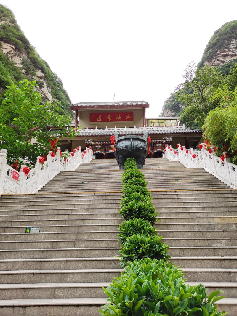 华山派的轻功一定被低估了——华山一日游有感