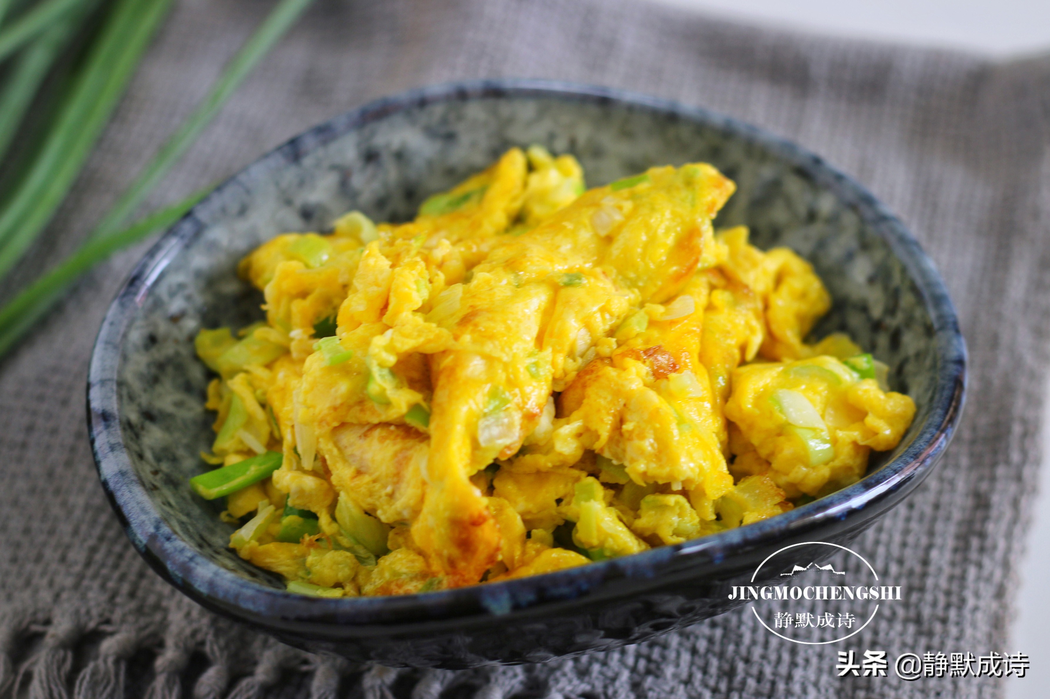 我家的鸡下蛋咯,我家的鸡下蛋