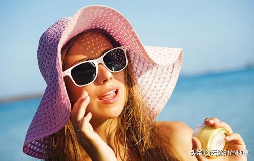 屈臣氏爆款防晒,防晒霜李佳琦水光防晒