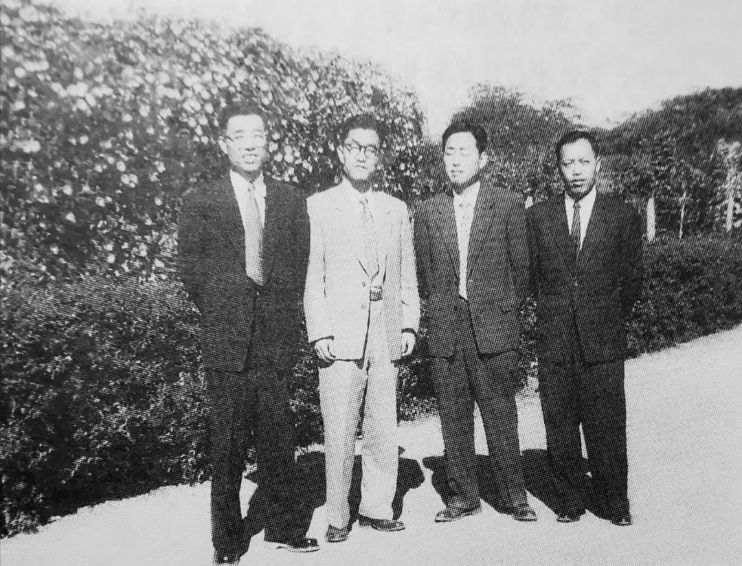 辛苦、紧张、危险的信使生活