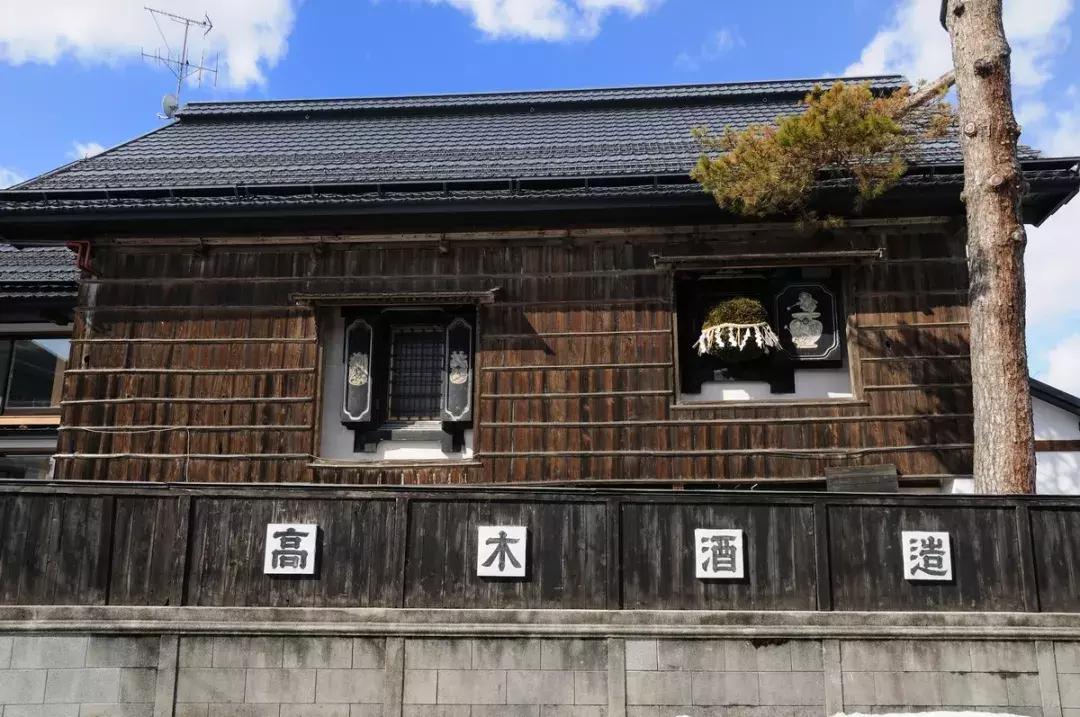 十四代详解！出厂价格不过千的龙泉，香港日本花3万还很难买到？