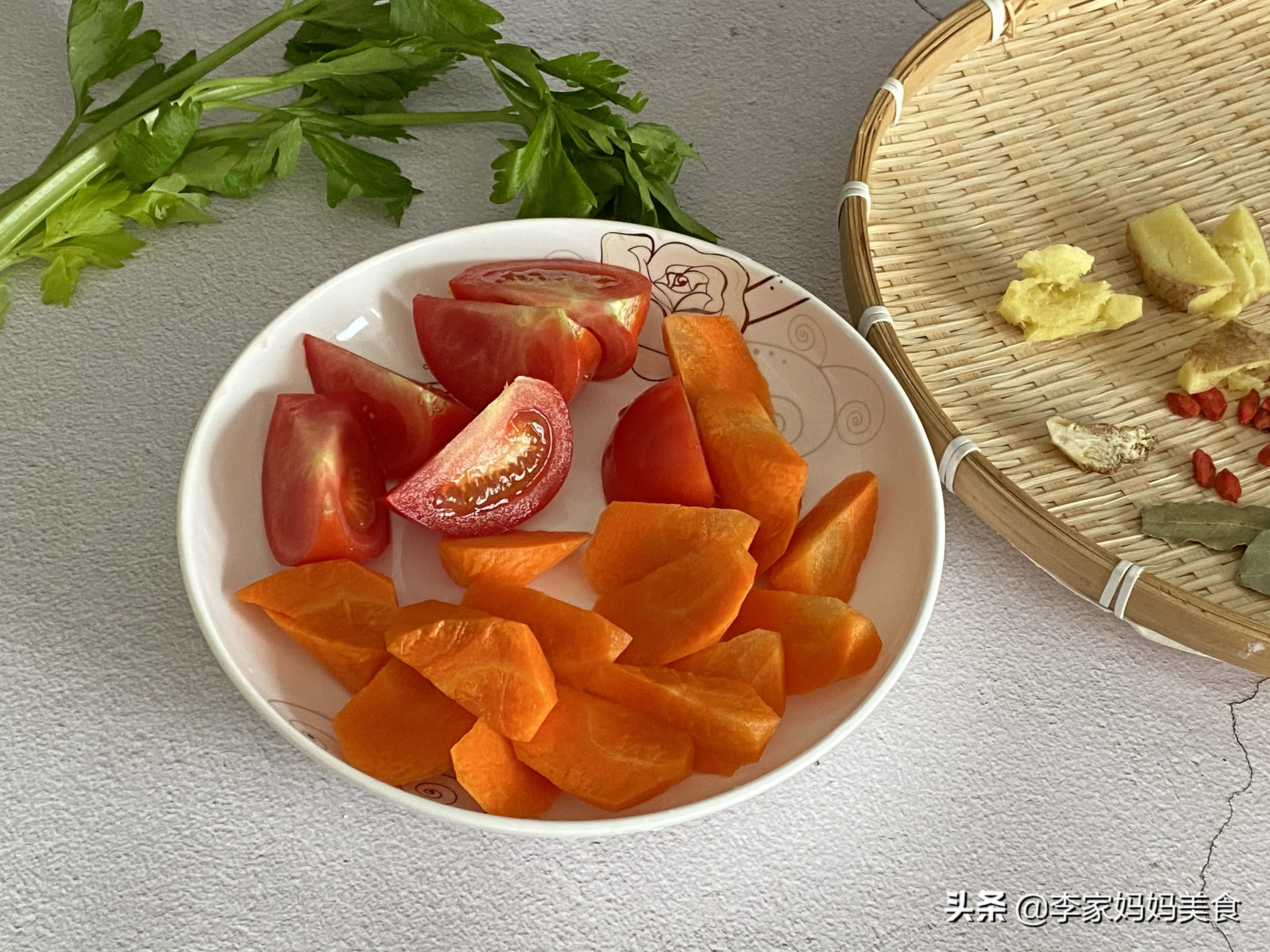 天冷适合孩子喝什么汤,天冷喝什么汤暖身不上火