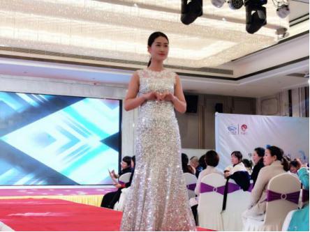 共享美衣:服装界“华为”登陆襄阳,云上衣橱走进万家