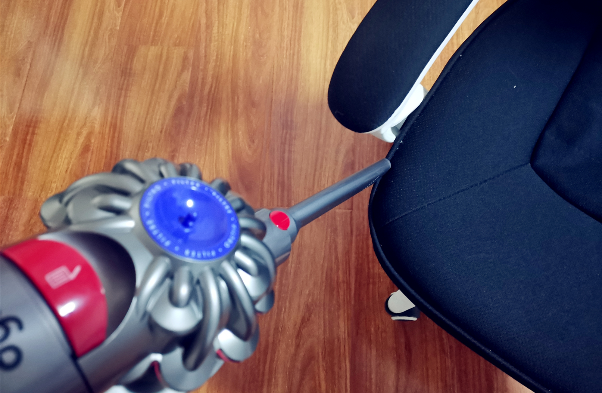 戴森吸尘器深层清洁v6,大扫除戴森