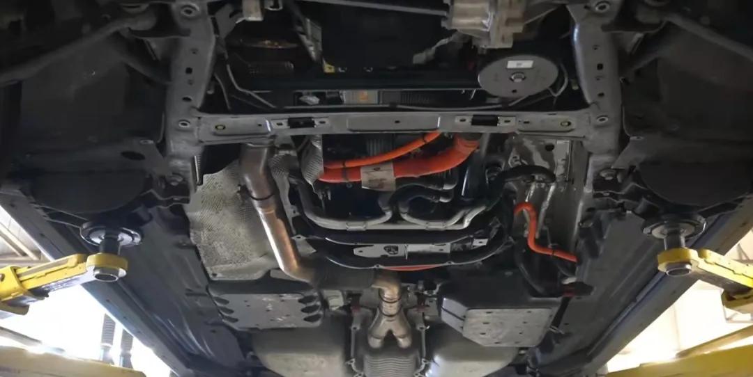 花150万买路虎一个月坏三次,30多万的路虎车维修费用高吗