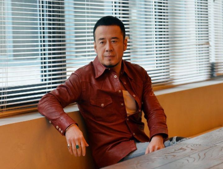 杨坤为什么老是抽搐,杨坤最近反应