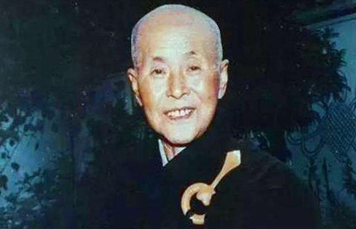 富家小姐出家85岁成肉身菩萨,女尼姑成肉身佛后长出头发