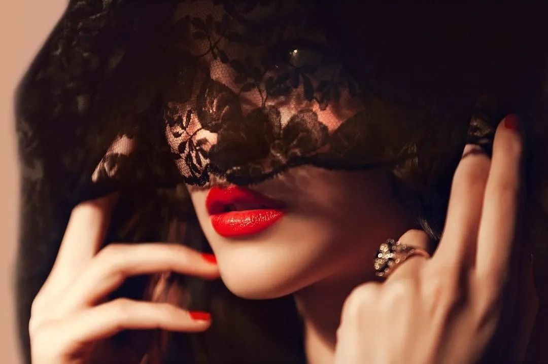 这部豆瓣9.0的《意大利制造》带我们重温时尚起源的精彩！