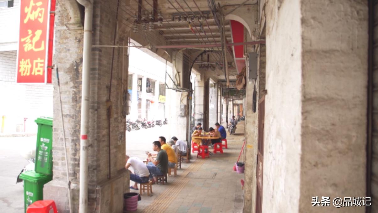 梧州必吃小吃,广西梧州小吃美食一条街