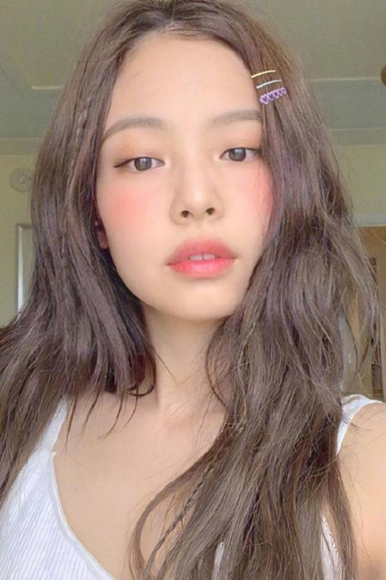 为什么塌鼻梁的女生侧脸好看,塌鼻子的女生不好看