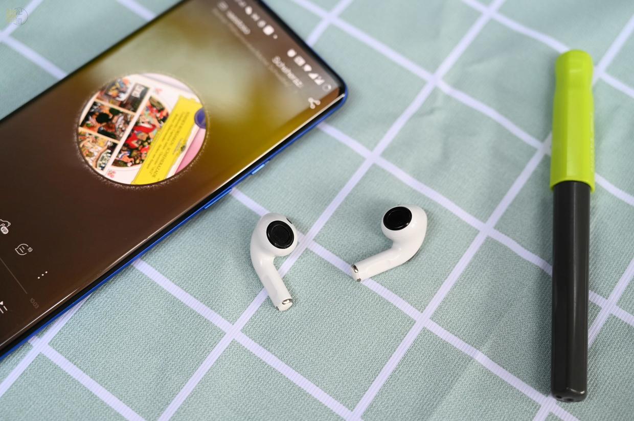 入门轻便的微单,入门真无线半入耳