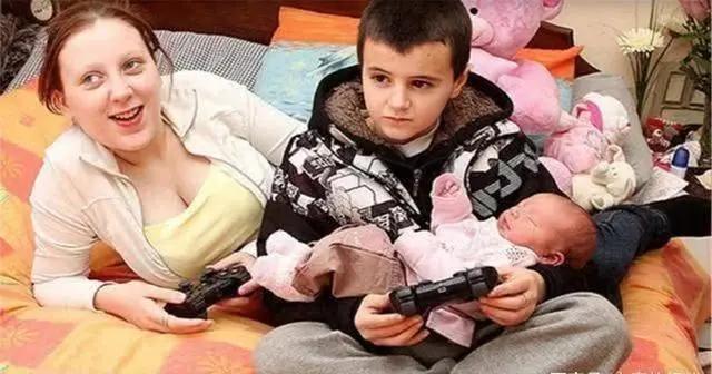 13岁男孩喜当爹11年后的现状,13岁喜当爹的男孩现状