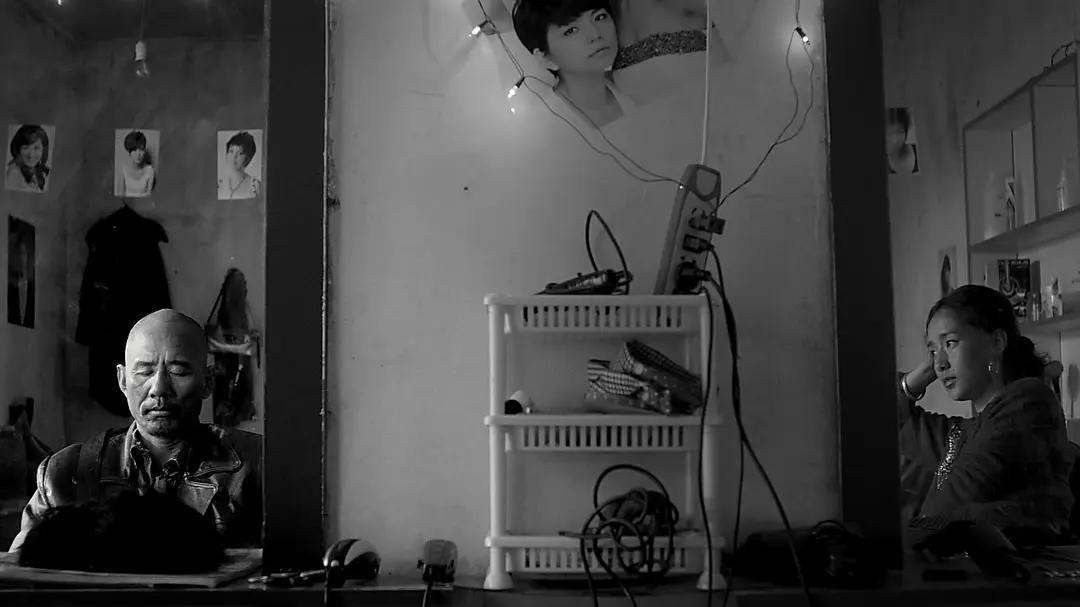 40岁牧羊人被发廊妹骗去16万血汗钱，这电影后劲太大