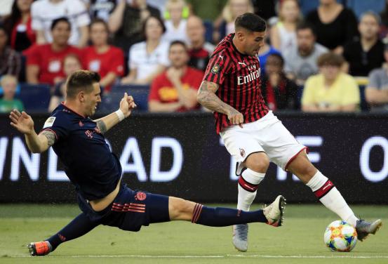 特奥埃尔南德斯ac米兰穿几号,ac米兰特奥埃尔南德斯