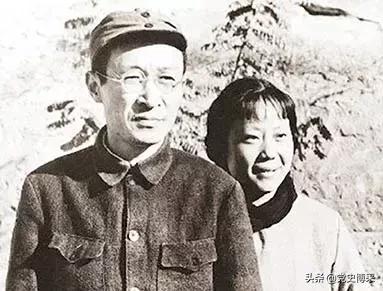 毛*东泽**与三位巾帼同乡