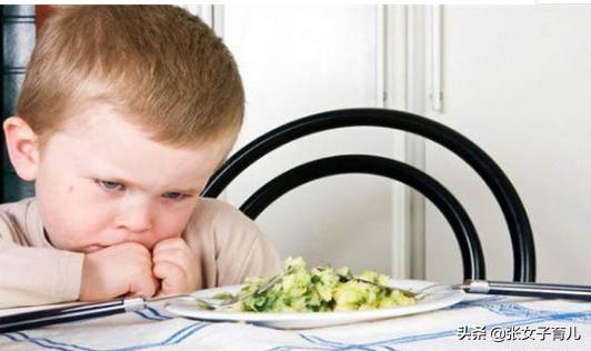 宝宝积食的症状及解决方法,宝宝积食的表现和处理方法