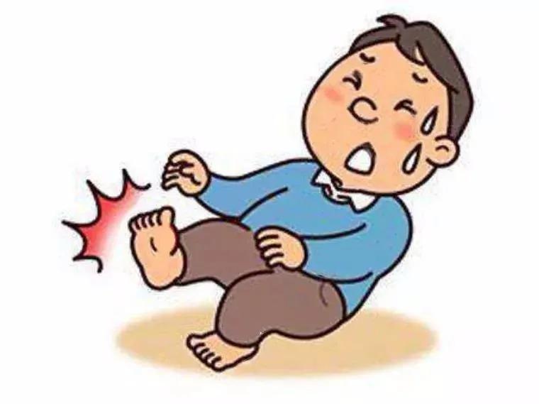 小孩玩多了脚酸脚痛怎么回事,小孩子玩着玩着就脚痛
