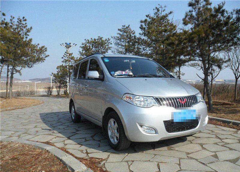 想买个二手五菱宏光,一查价格,竟然要这么多钱?