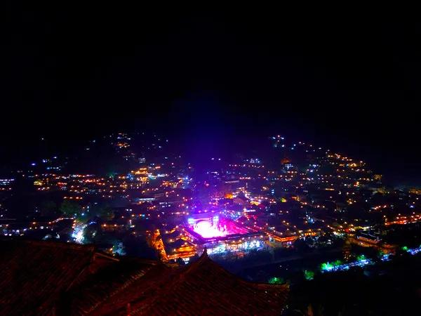 黄果树荔波小七孔苗寨镇远两日游,千户苗寨梵净山黄果树三日游