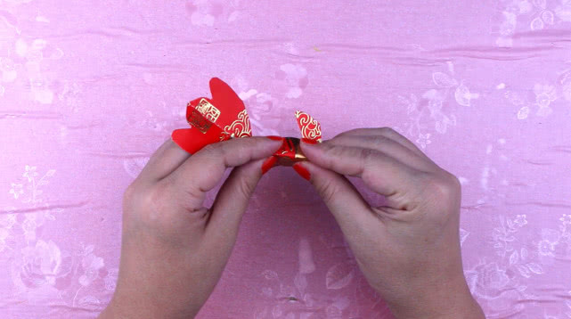 锦鲤红包怎么折,多条锦鲤折纸