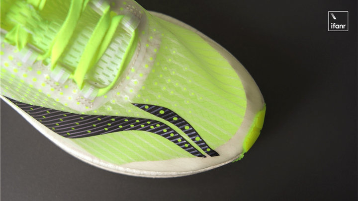 李宁飞电跑鞋的区别,李宁跑鞋飞电3cvs赤兔6pro