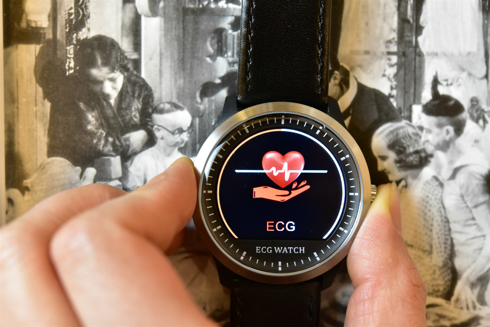 带定位功能的最新款智能手表,功能多续航好的智能手表