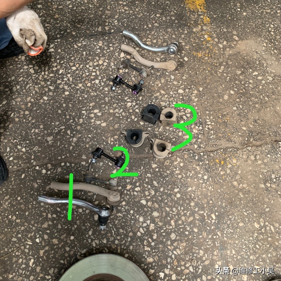 看着要换的一堆新配件，本田车主抱怨：修车基本就是换配件了