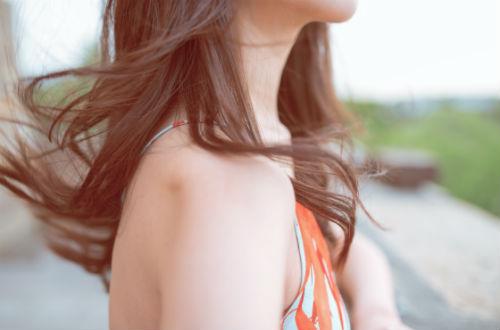 烫发后怎样护理发型视频,烫发后必须要到理发店护理吗