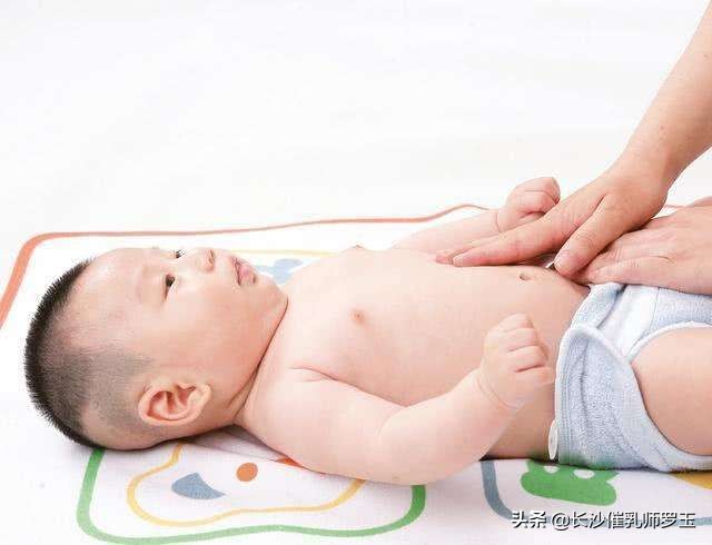 6个月宝宝便秘吃什么辅食改善,宝宝6个月吃辅食便秘怎么办