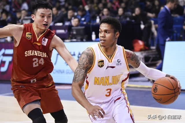 火箭签约小里弗斯后卫,火箭给出顶薪仍拒绝续约