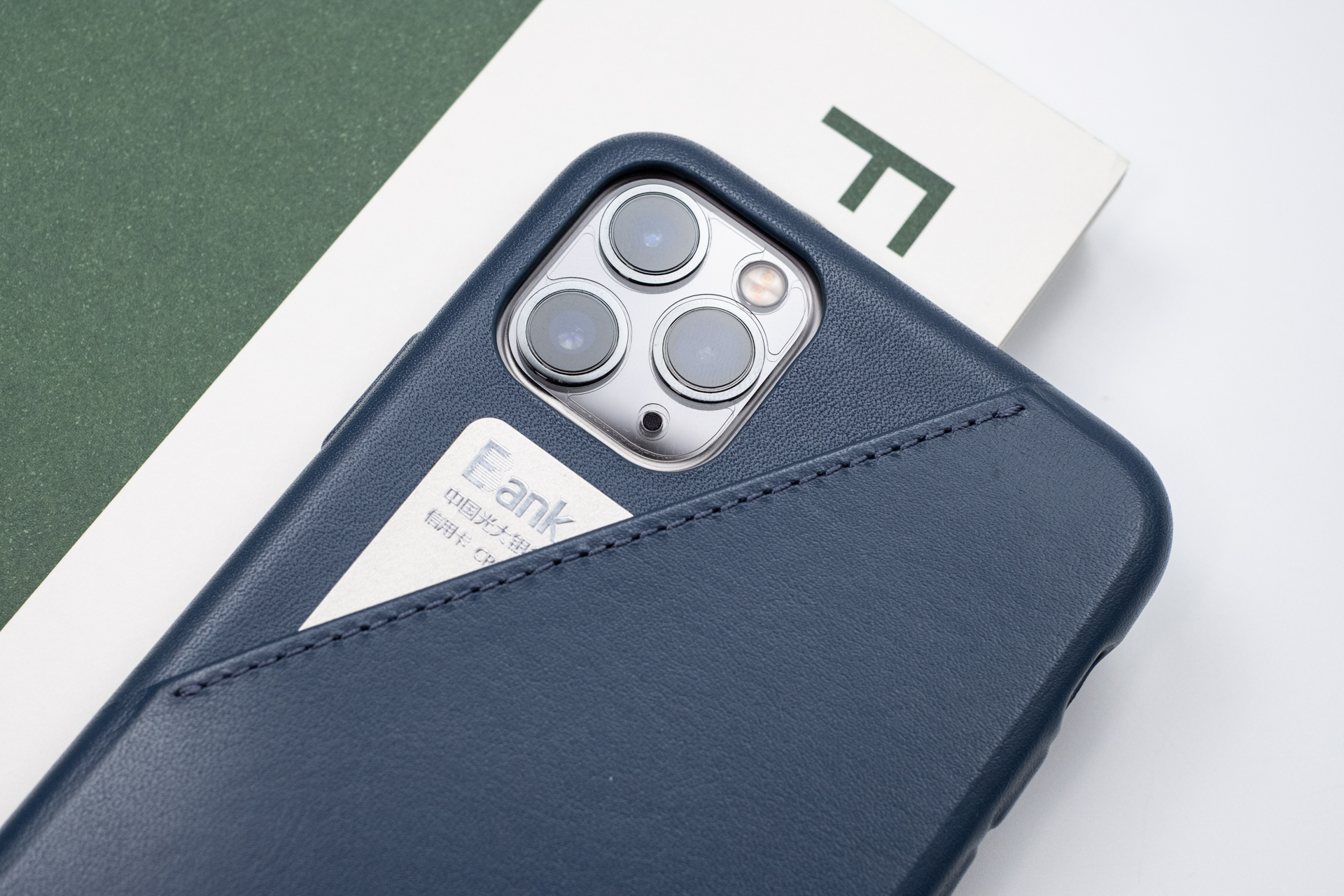 苹果官方体验店设计,苹果公司最具特色的专卖店设计