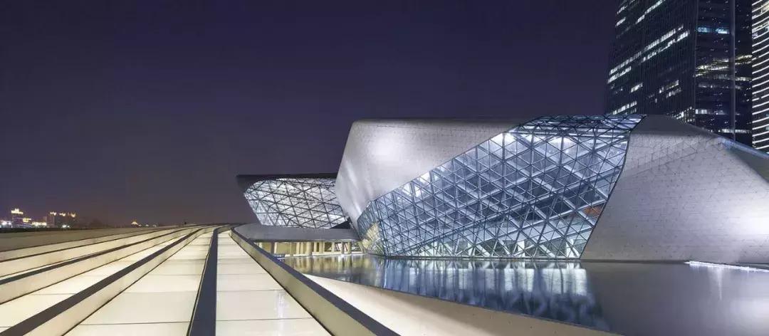 大兴机场设计费16亿扎哈拿多少,扎哈大兴机场最初设计