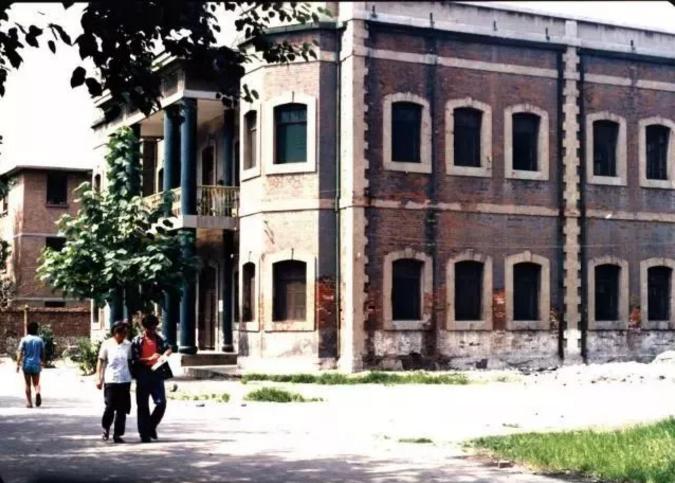 河北工业职业技术学院校园,有河北工业职业技术学院吗