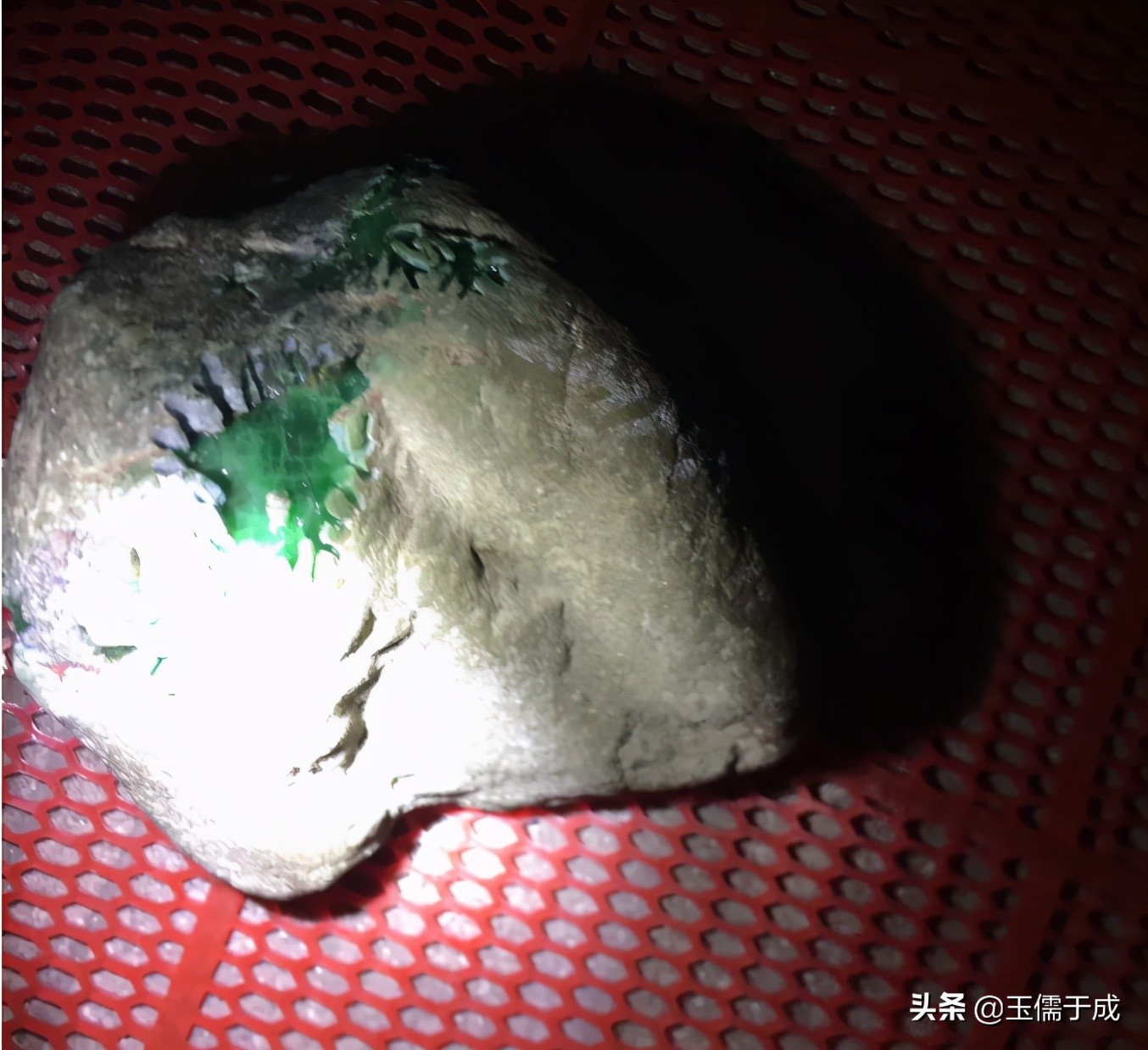 云南瑞丽市孔雀舞,云南瑞丽翡翠市场位置全攻略