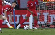 孙继海足球最佳防守视频,孙继海1v4奇迹解围完整版现场观众