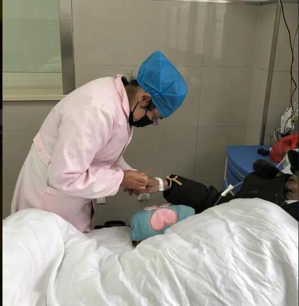 她们是金坛女神,不接受反驳