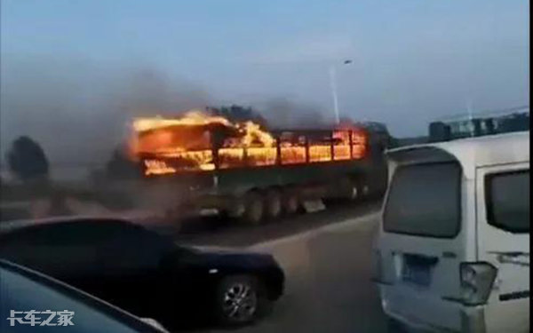 你站出来的样子足以温暖全世界,2020年卡车司机感动瞬间回顾