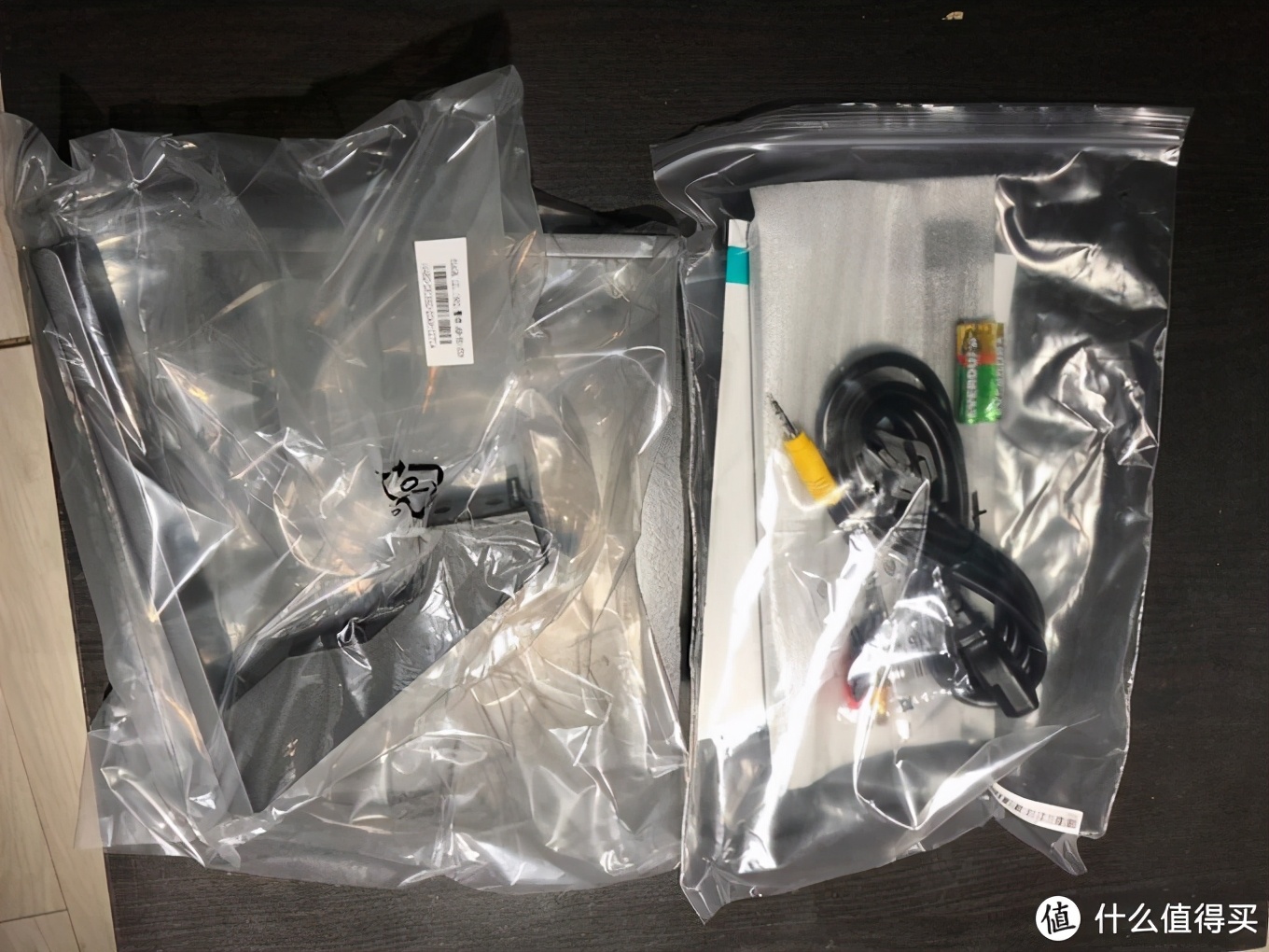 护眼oled显示器,海信55j70oled