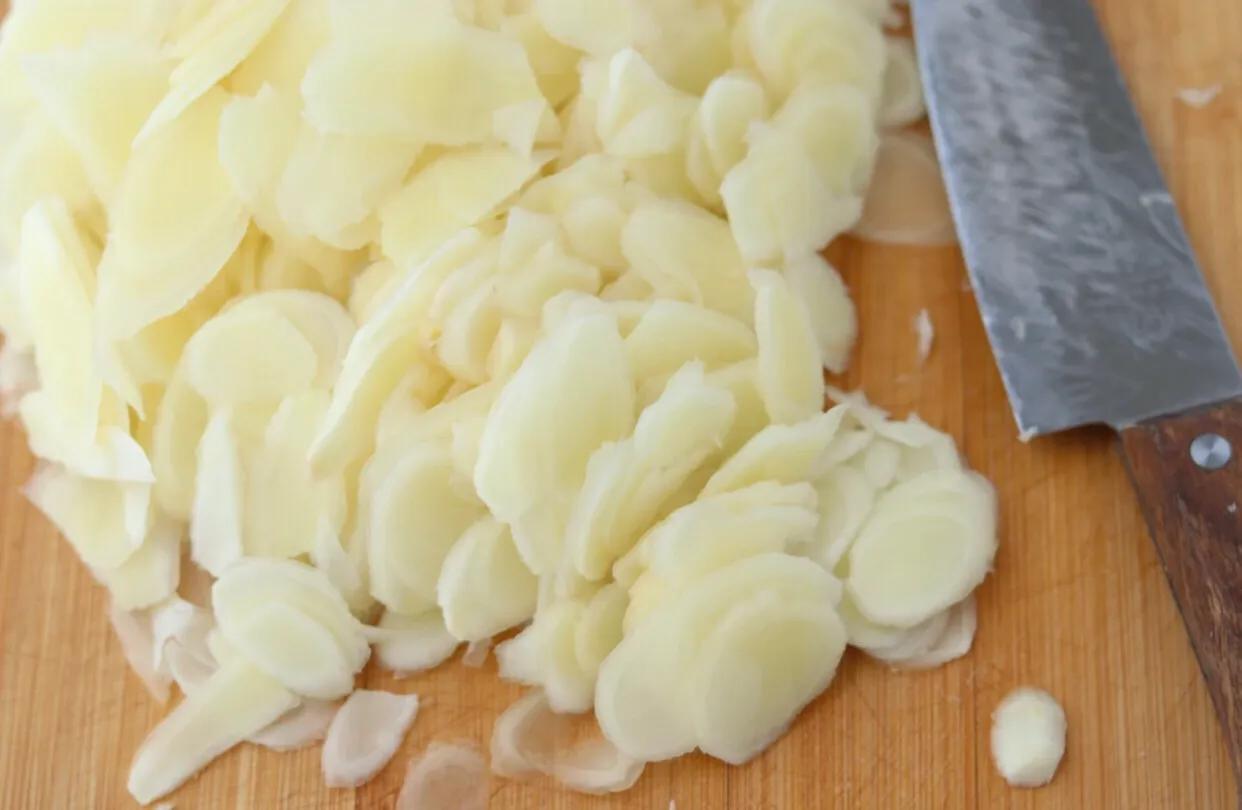 三伏天少吃什么多吃什么,三伏天要不要多吃嫩姜