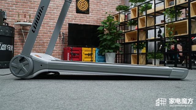 2000元左右跑步机哪个性价比高,2000左右可以看电视的跑步机推荐