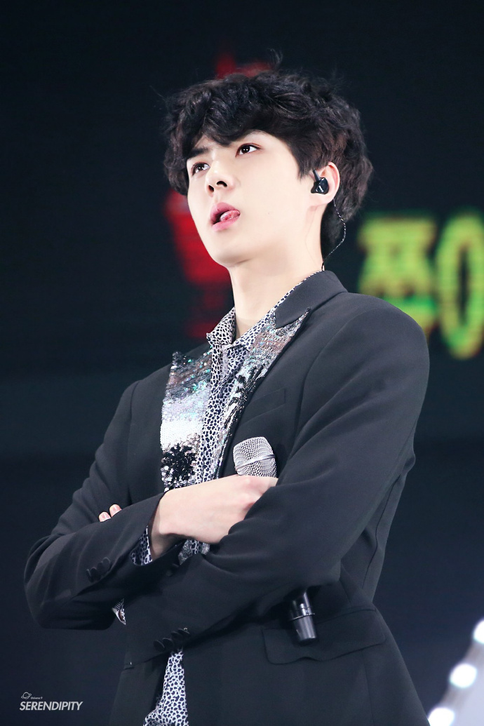 边伯贤调侃exo,exo边伯贤是搞笑担当吗