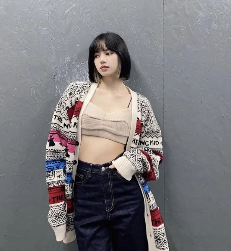 jennie甜酷风穿搭,jennie新造型lisa同款穿搭