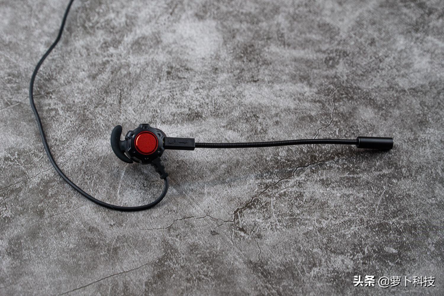 物理外挂入耳耳机,物理外挂电竞耳机